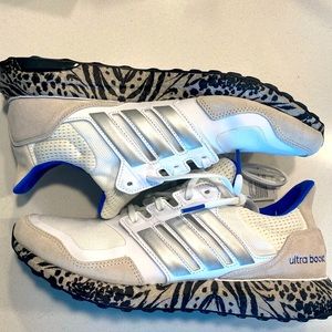 Adidas Ultraboost DNA W size 11 NEW